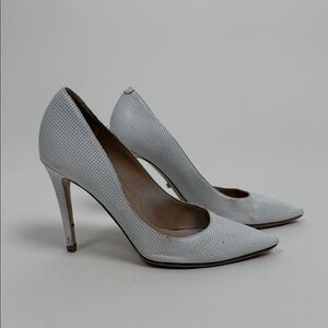 DVF - WHITE Pointed Toe Heels / VERY WORN - refurbished